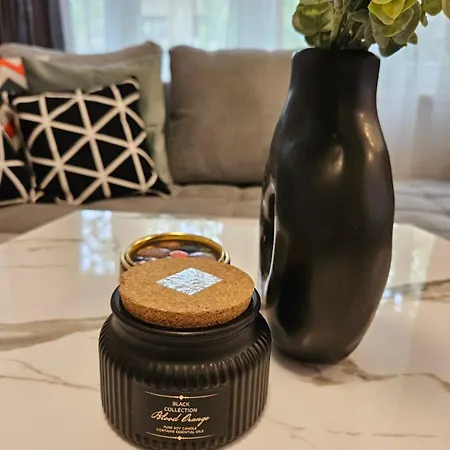 Mia شقة موستار