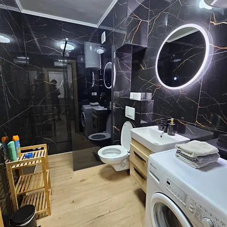 Mia Apartman