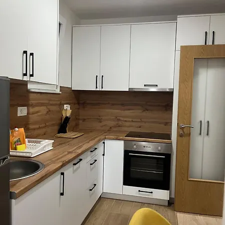 Mia Apartman *