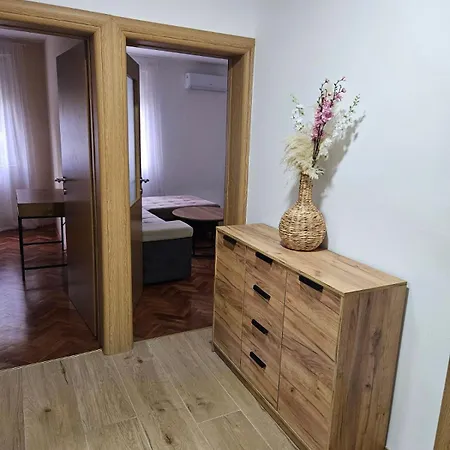 Apartman Mia *