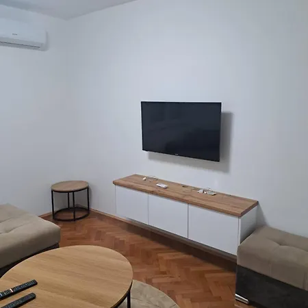 Apartman Mia *